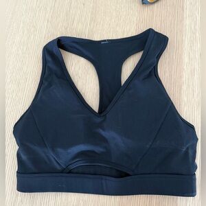 Black Fabletics sport bra #activewear
